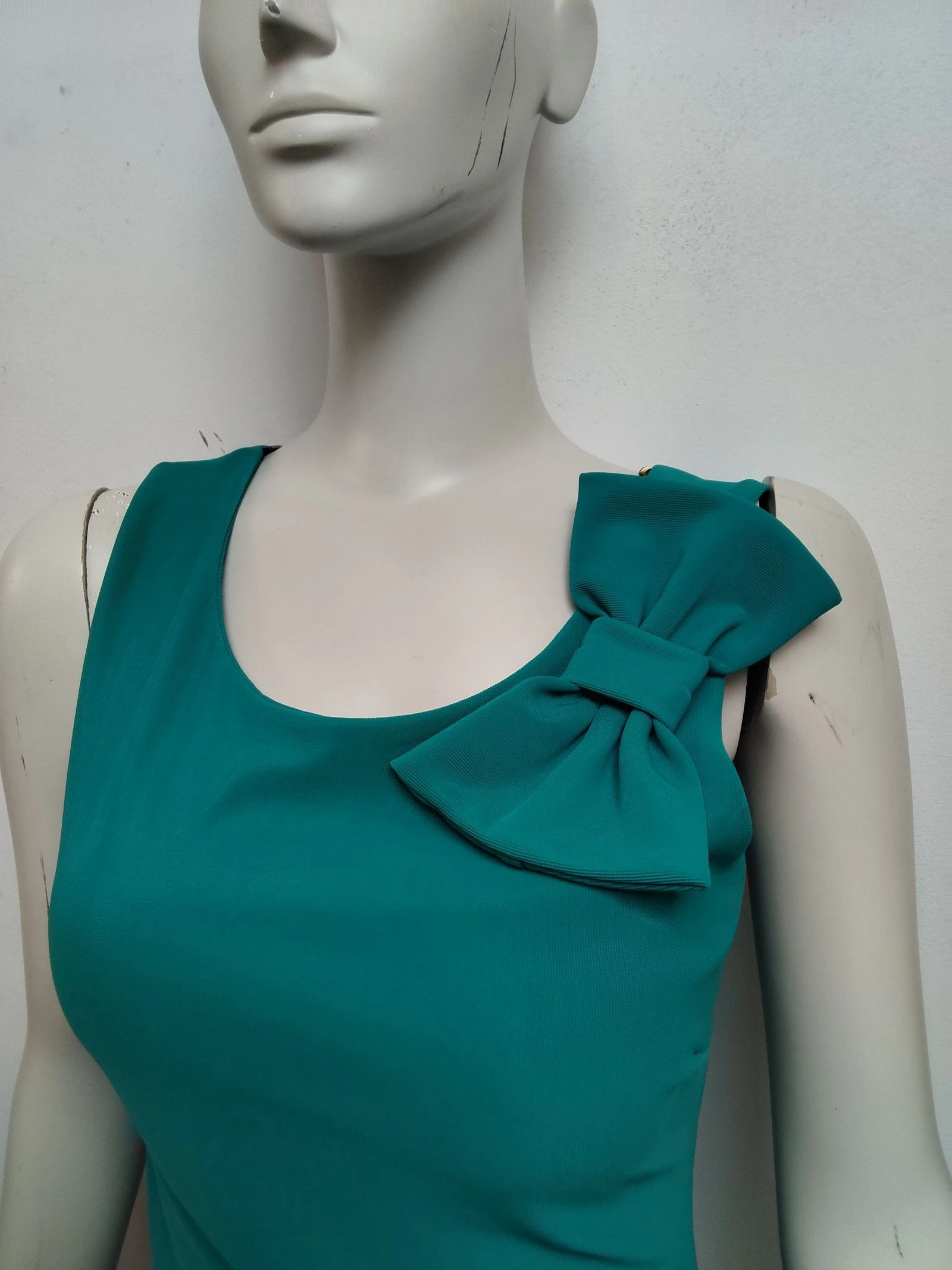 Green dress with a bow tie on one shoulder zipper at the back for women size M or 38 – photo 2
